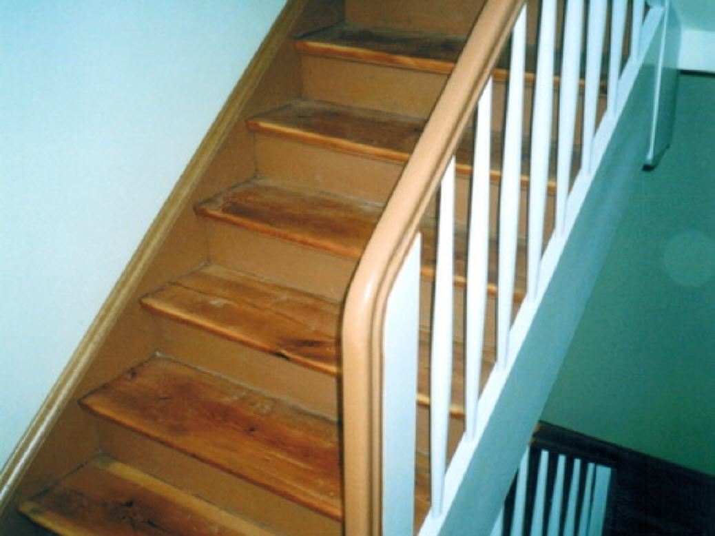 Restaurierte Holztreppe