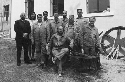 Historisches Teamfoto des Unternehmens